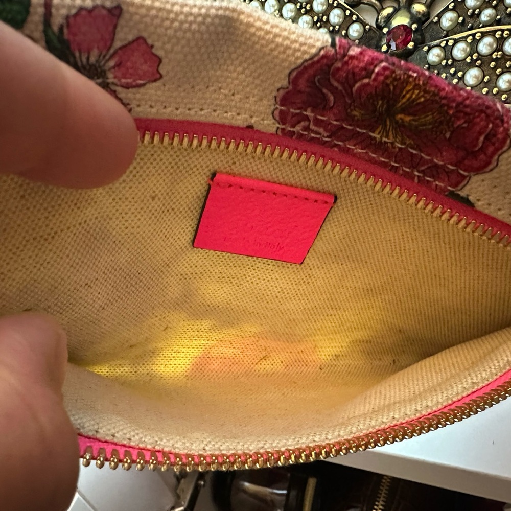 Gucci Floral Canvas Clutch with Hot Pink Trim and Gold Chain - Picture 4 of 5